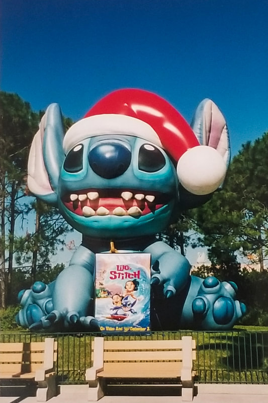 Blowup santa Stitch at Disney-MGM Studios, Christmas 2002